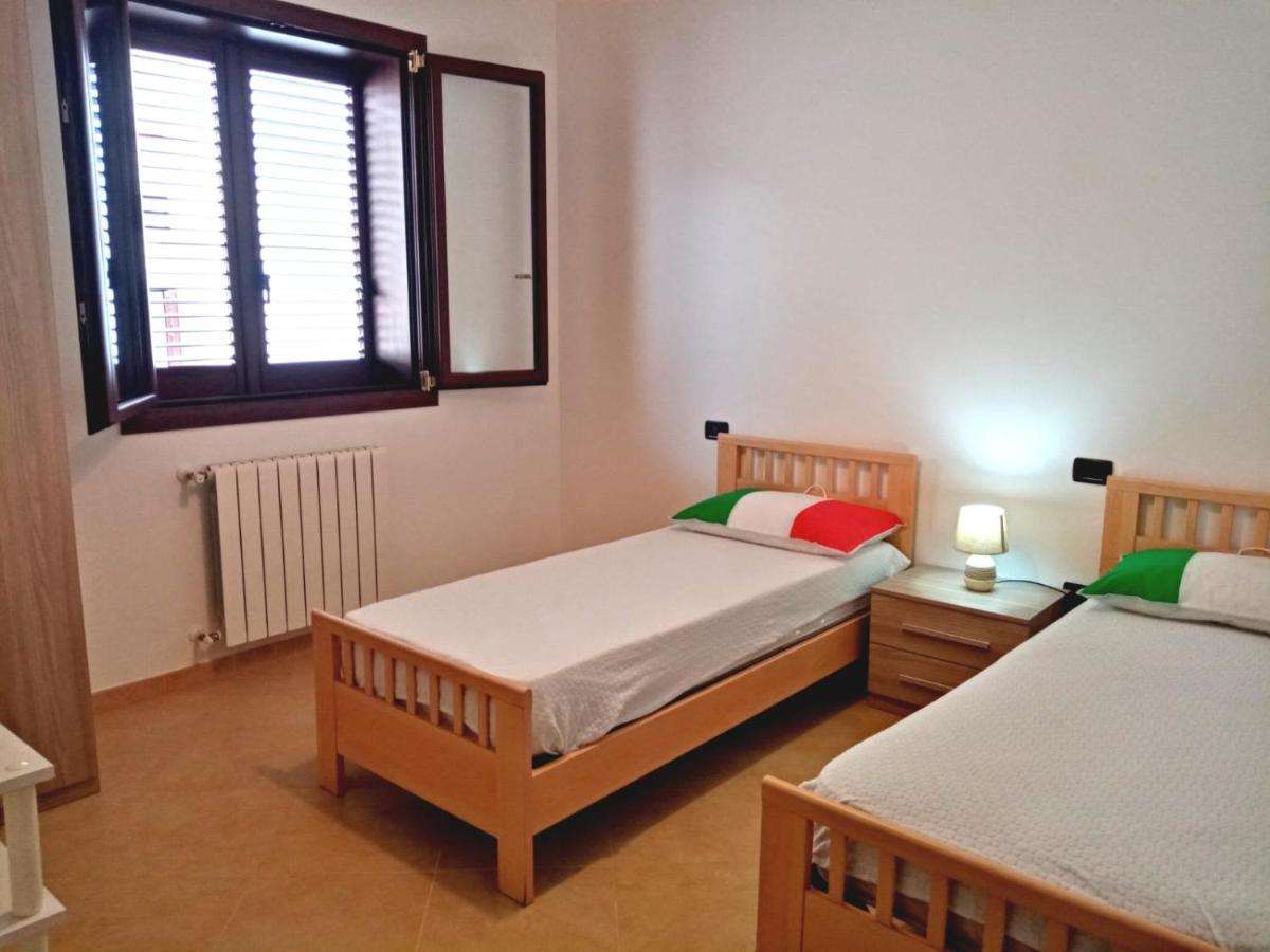Casa Noga' Apartment Manduria Bagian luar foto
