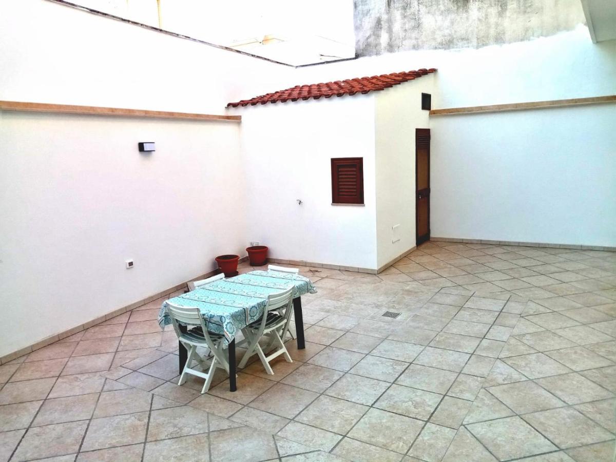 Casa Noga' Apartment Manduria Bagian luar foto